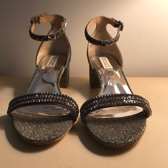 BADGLEY MISCHKA UNNA METALLIC SANDALS 8.5 NWT - Picture 5 of 16